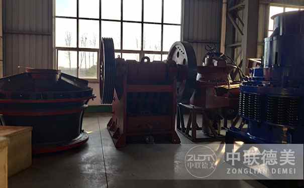 單缸液壓圓錐破碎機怎么用?