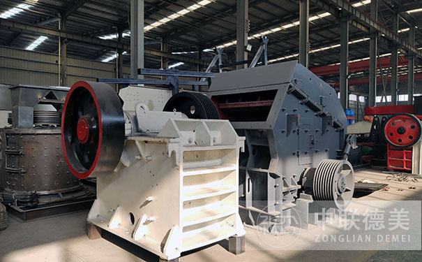 雙擊破碎機(jī)哪里好,哪里有賣的?