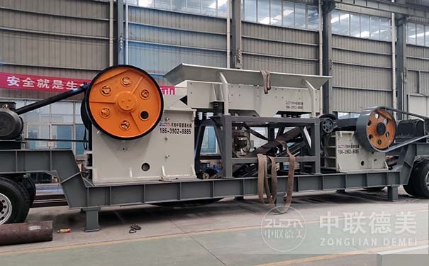 履帶移動破碎機(jī)