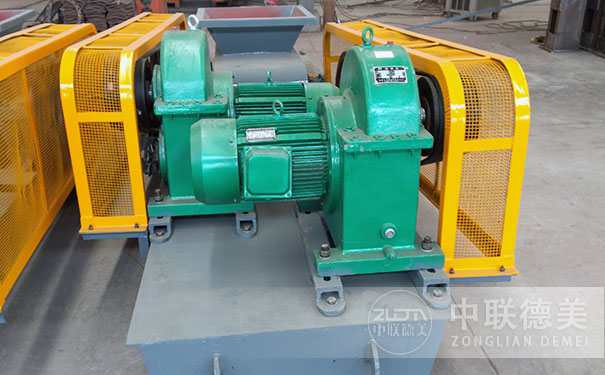 液壓對(duì)輥破碎機(jī)