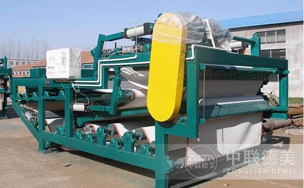 尾礦礦渣脫水帶式壓濾機(jī)