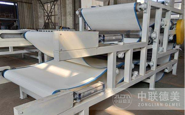 尾礦礦渣脫水帶式壓濾機(jī)